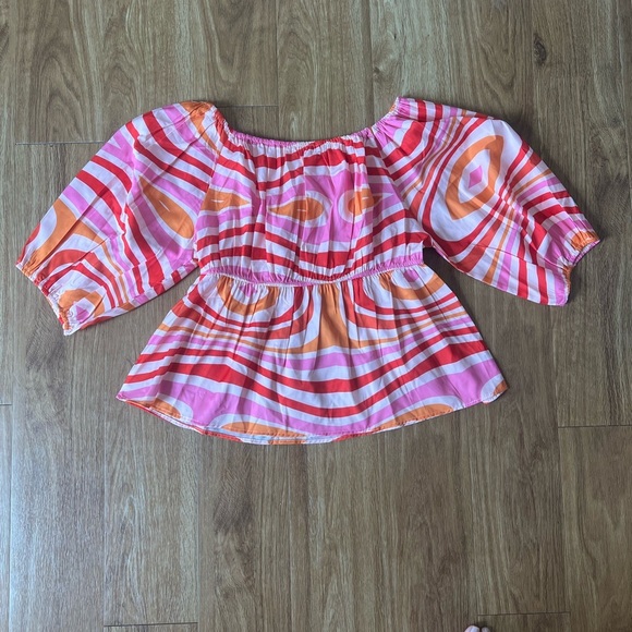 Colorful‎ Off-Shoulder Blouse - Picture 1 of 4